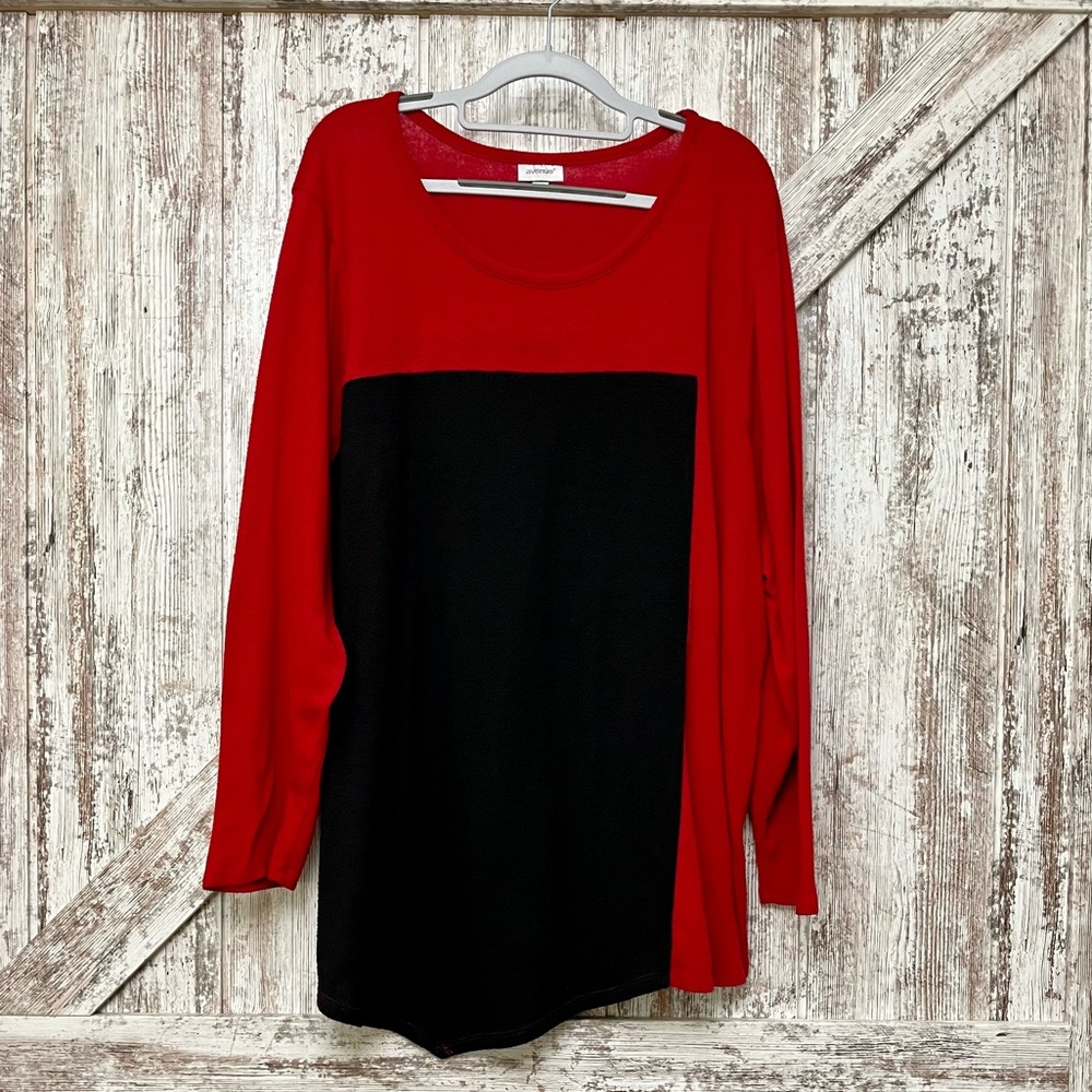 Avenue - Colorblock Asymmetric Hem Tunic